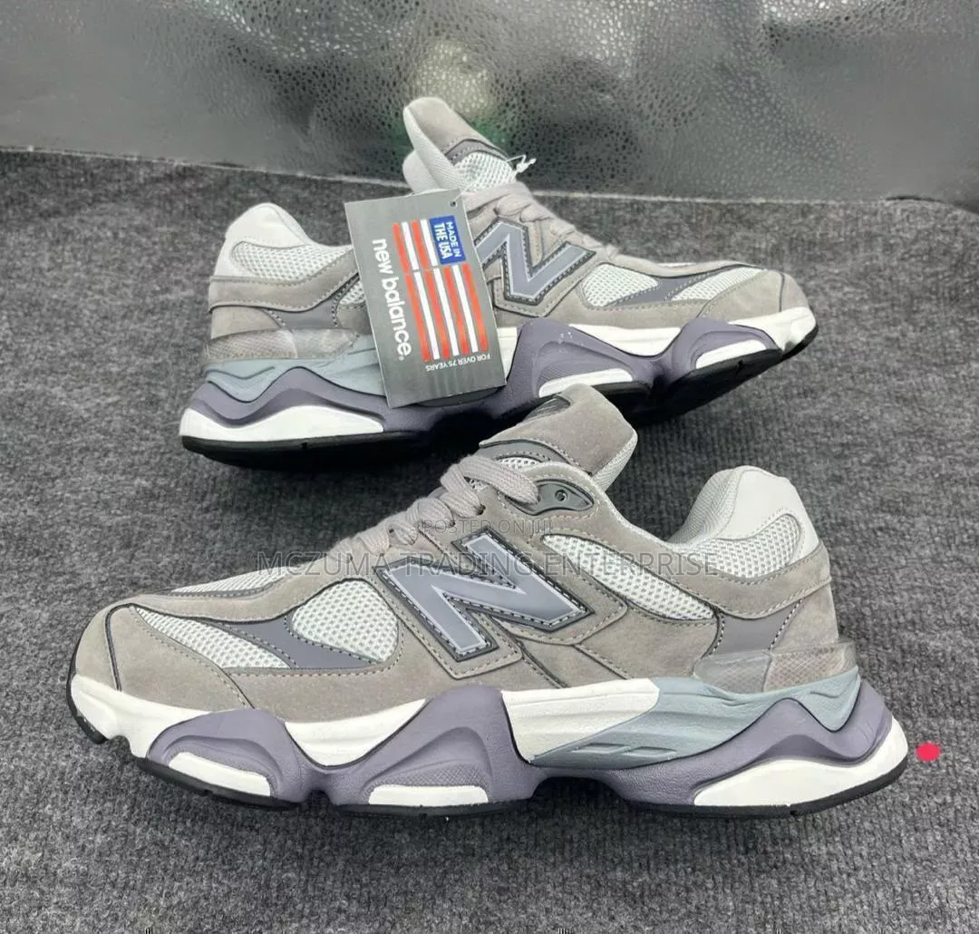 New Balance Sneaker