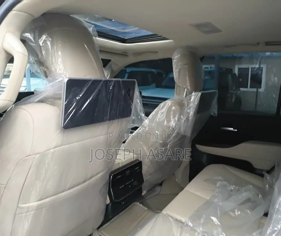 Toyota Land Cruiser Prado 2022 Black