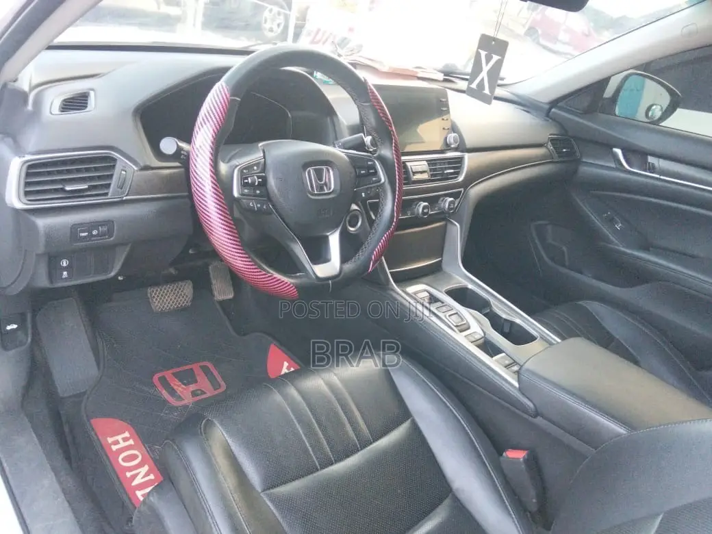Honda Accord 2018 White