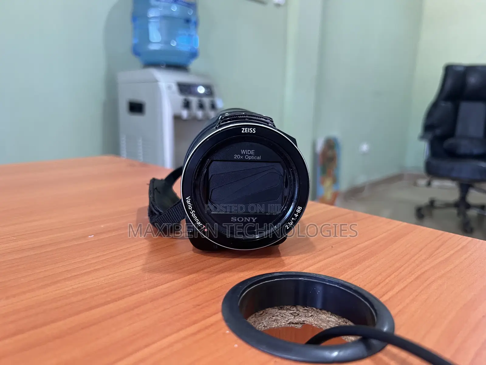 Sony Handycam 4K Video Camera 20x Optical Zoom - Used