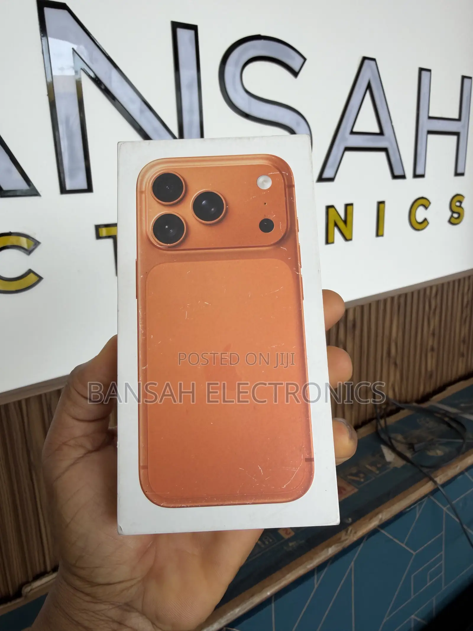 New Apple iPhone 17 Pro 256 GB Orange