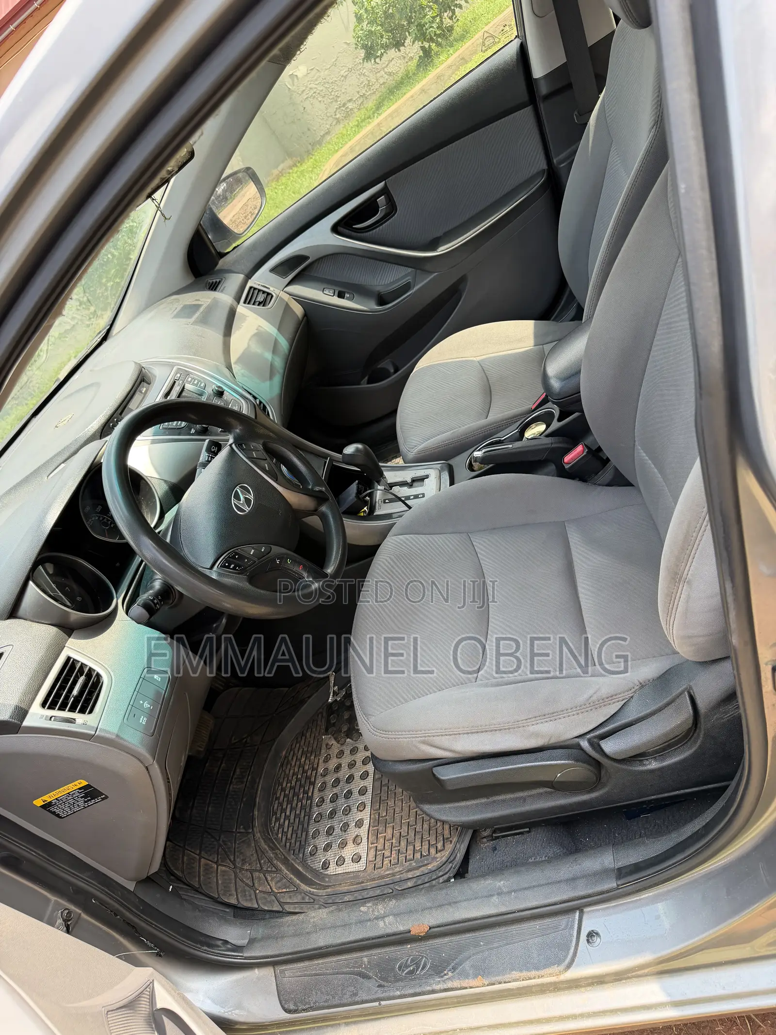 Hyundai Elantra 2013 Gold