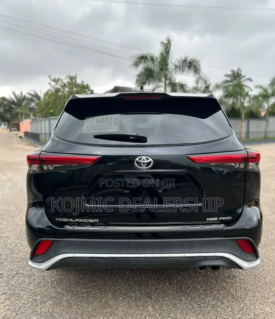 Toyota Highlander XLE 2022 Black