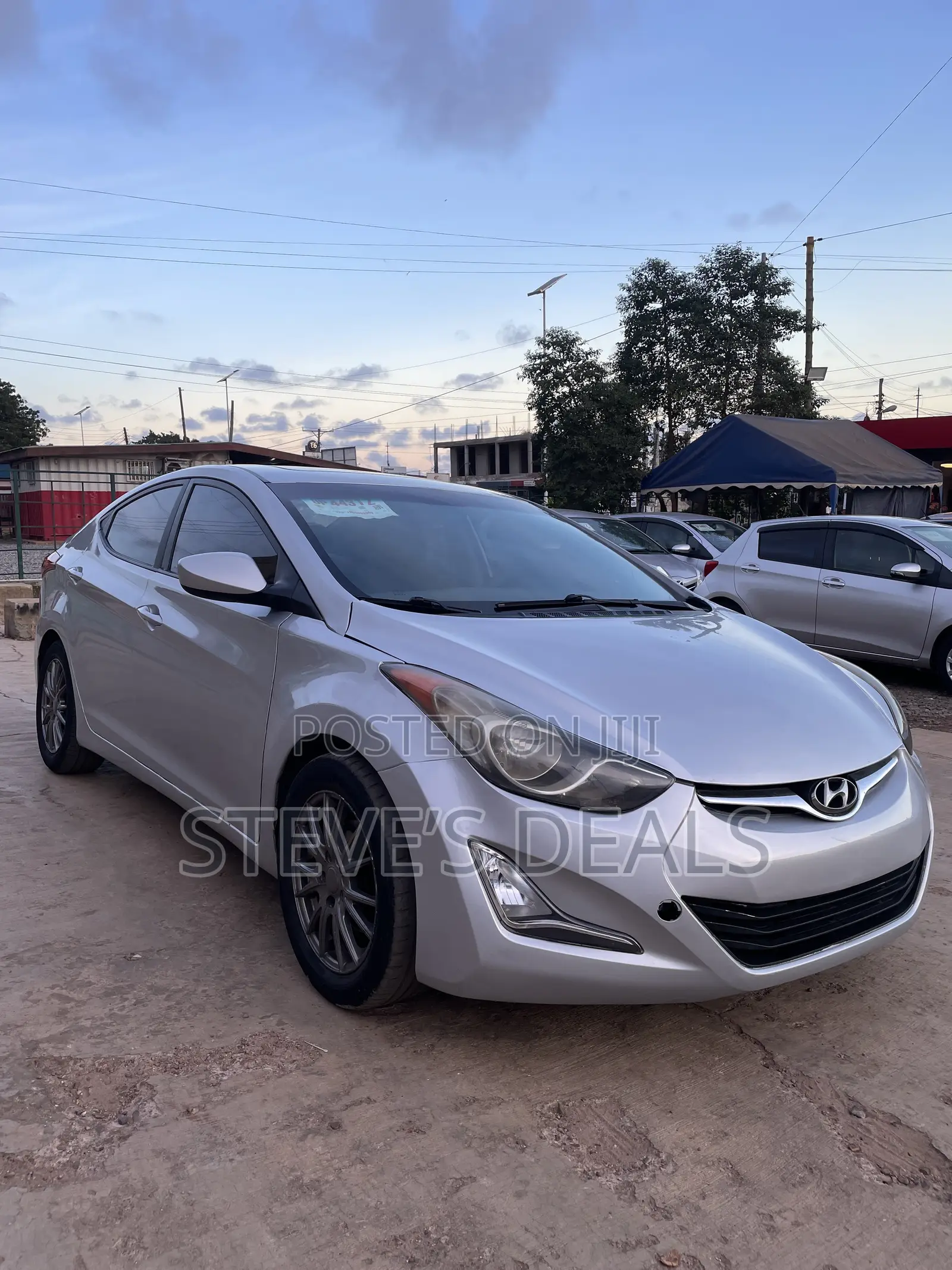 Hyundai Elantra Limited Sedan FWD (1.8L 4cyl 6A) 2013 Silver