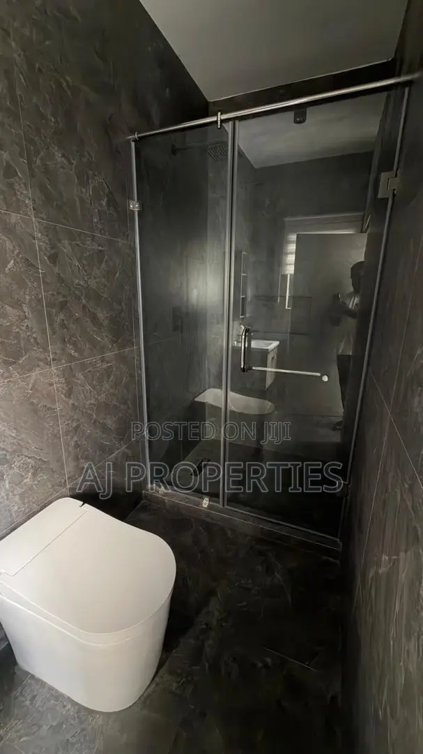 3bdrm House in East Legon for sale