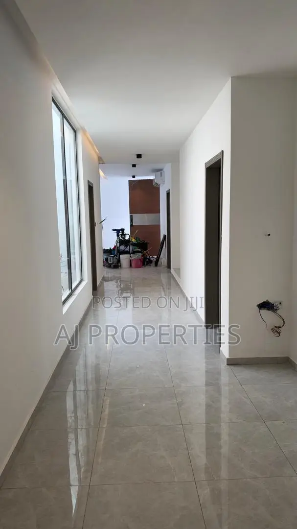 3bdrm House in East Legon for sale