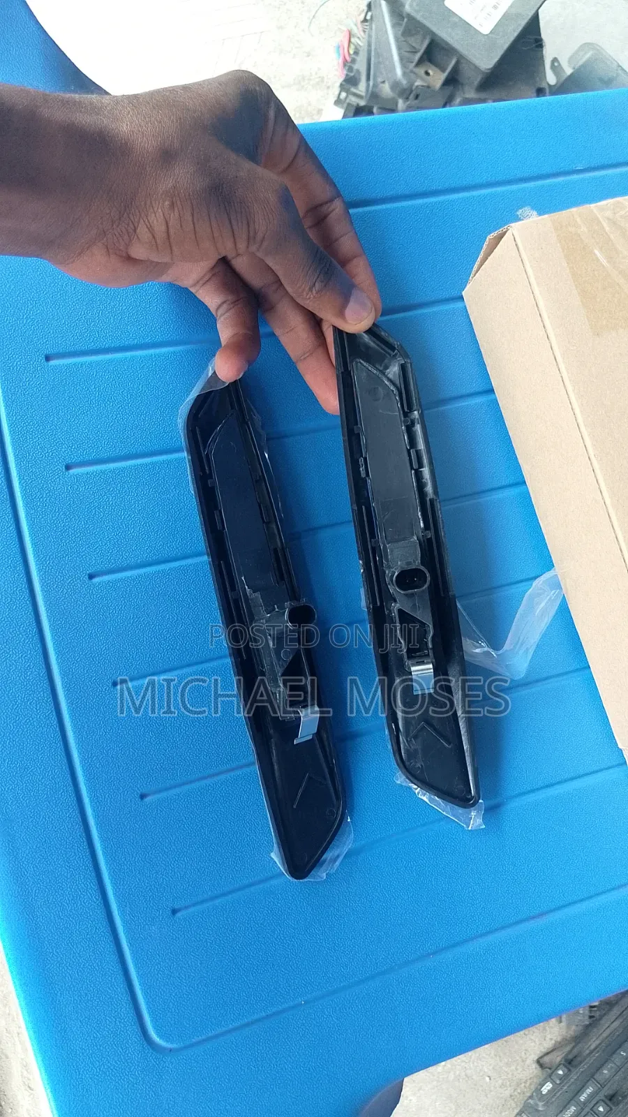 BMW F10 Boot Spoiler Sports and Fender Light Smoke Full LED
