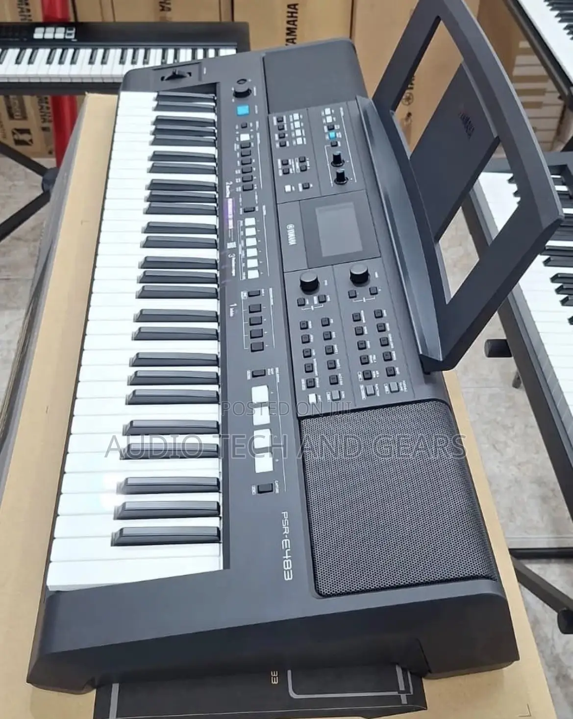 Yamaha PSR-483