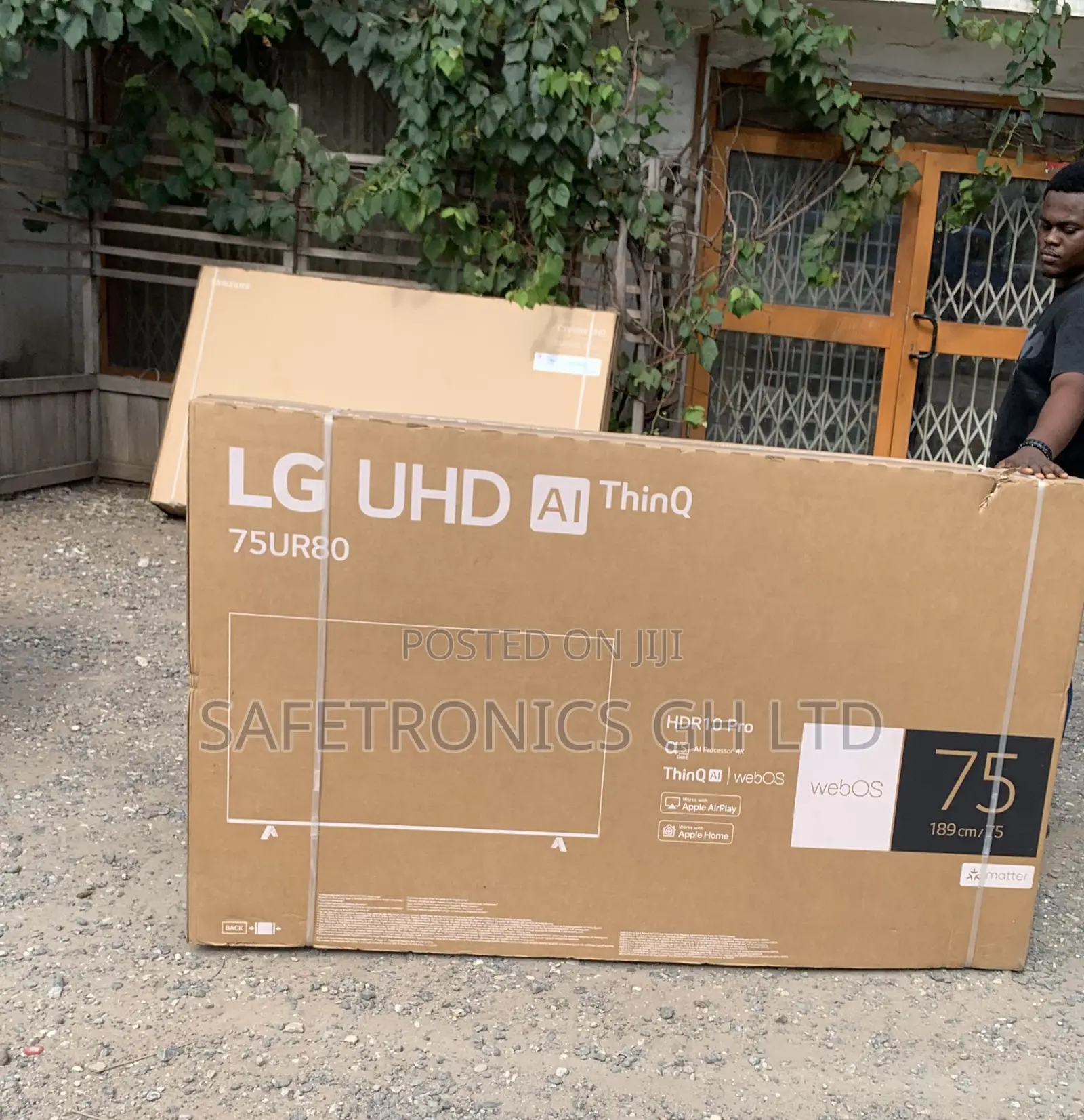 Smart Frameless 4K LED Uhd LG 75 Inch UR80 TV