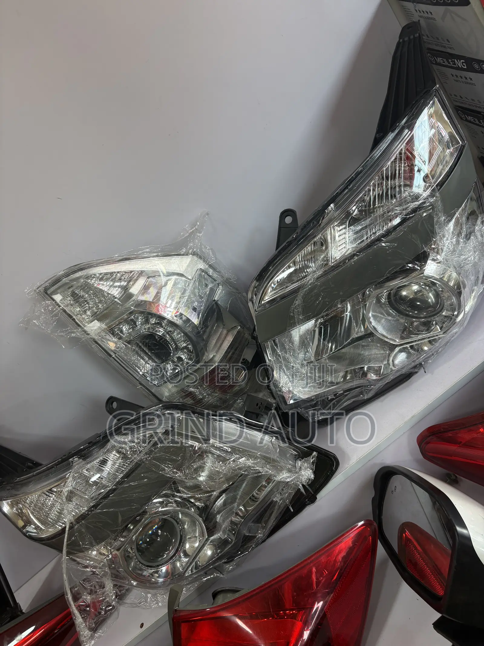 Toyota Voxy Headlights & Taillights and It’s Cover Lid Available