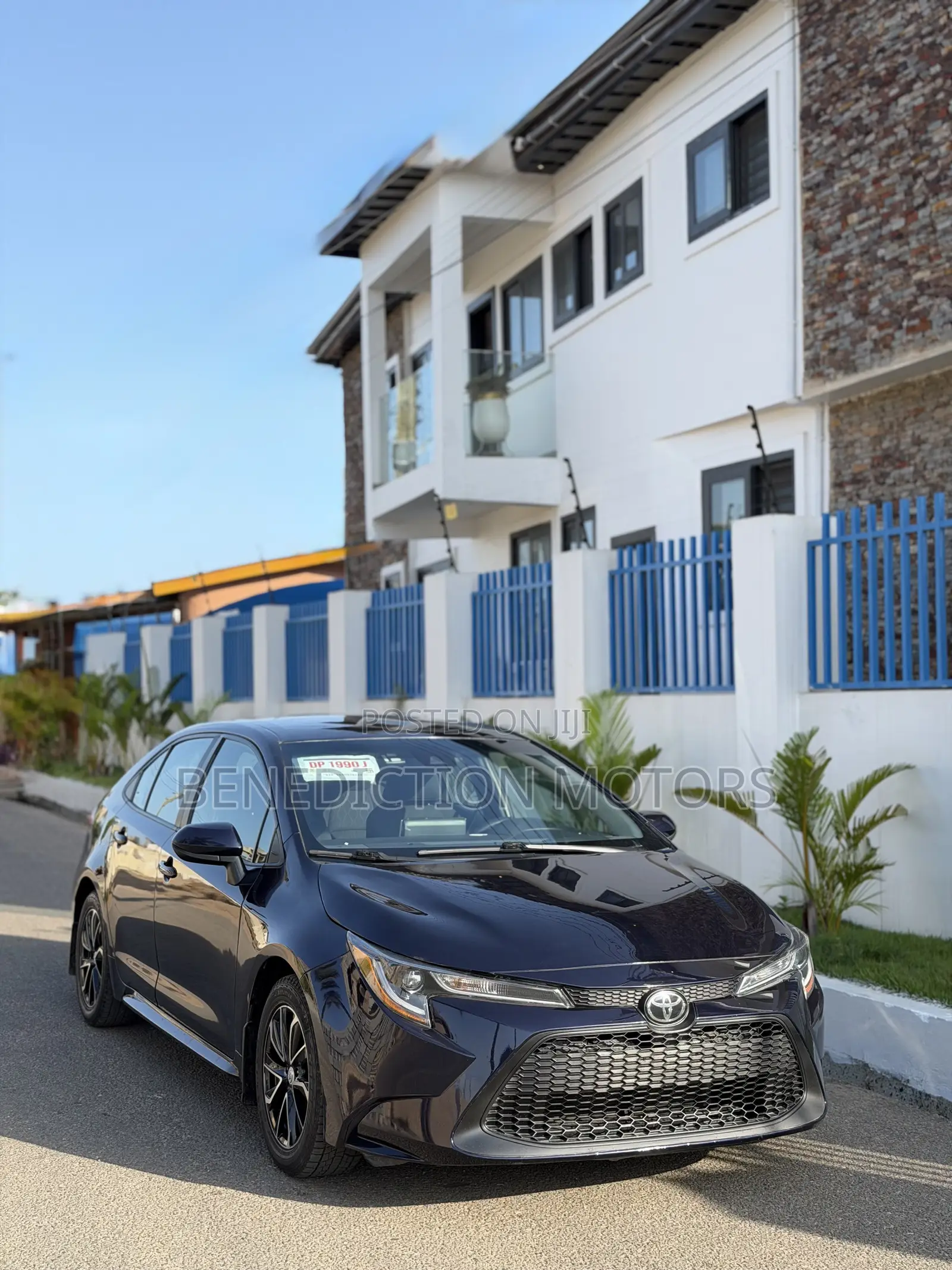 Toyota Corolla LE 2020 Blue