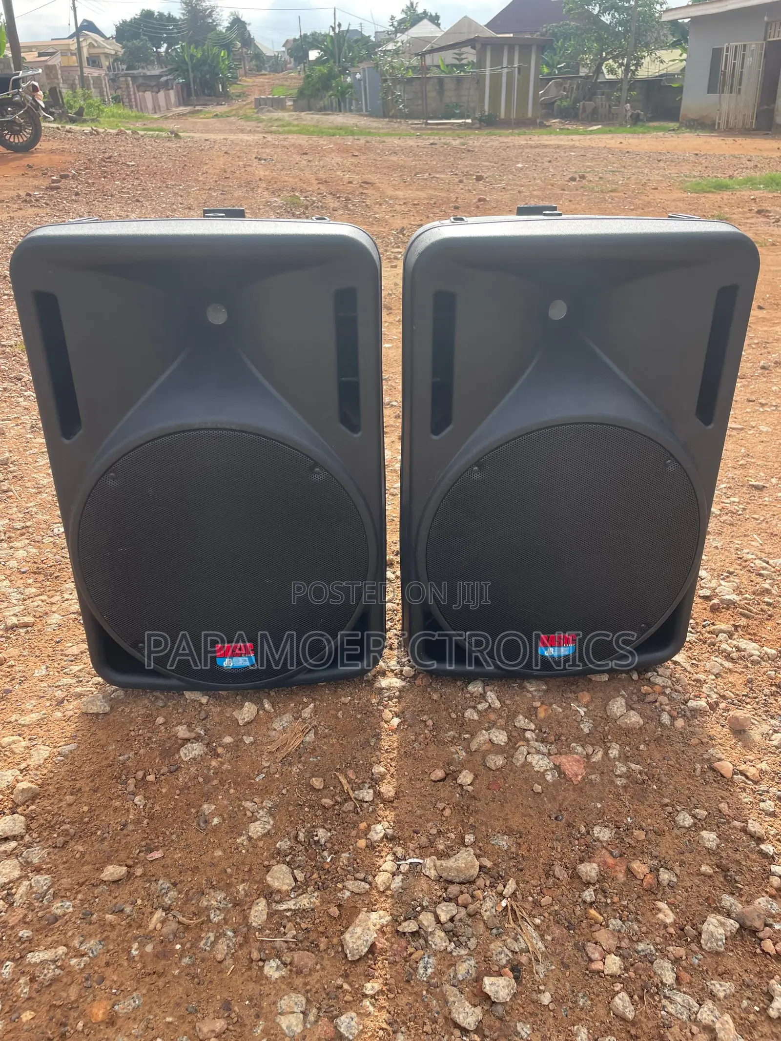 DB Technologies BASIC 400 Aktivbox, 12'' / 1'', 225W + 50W, 90°x60°,