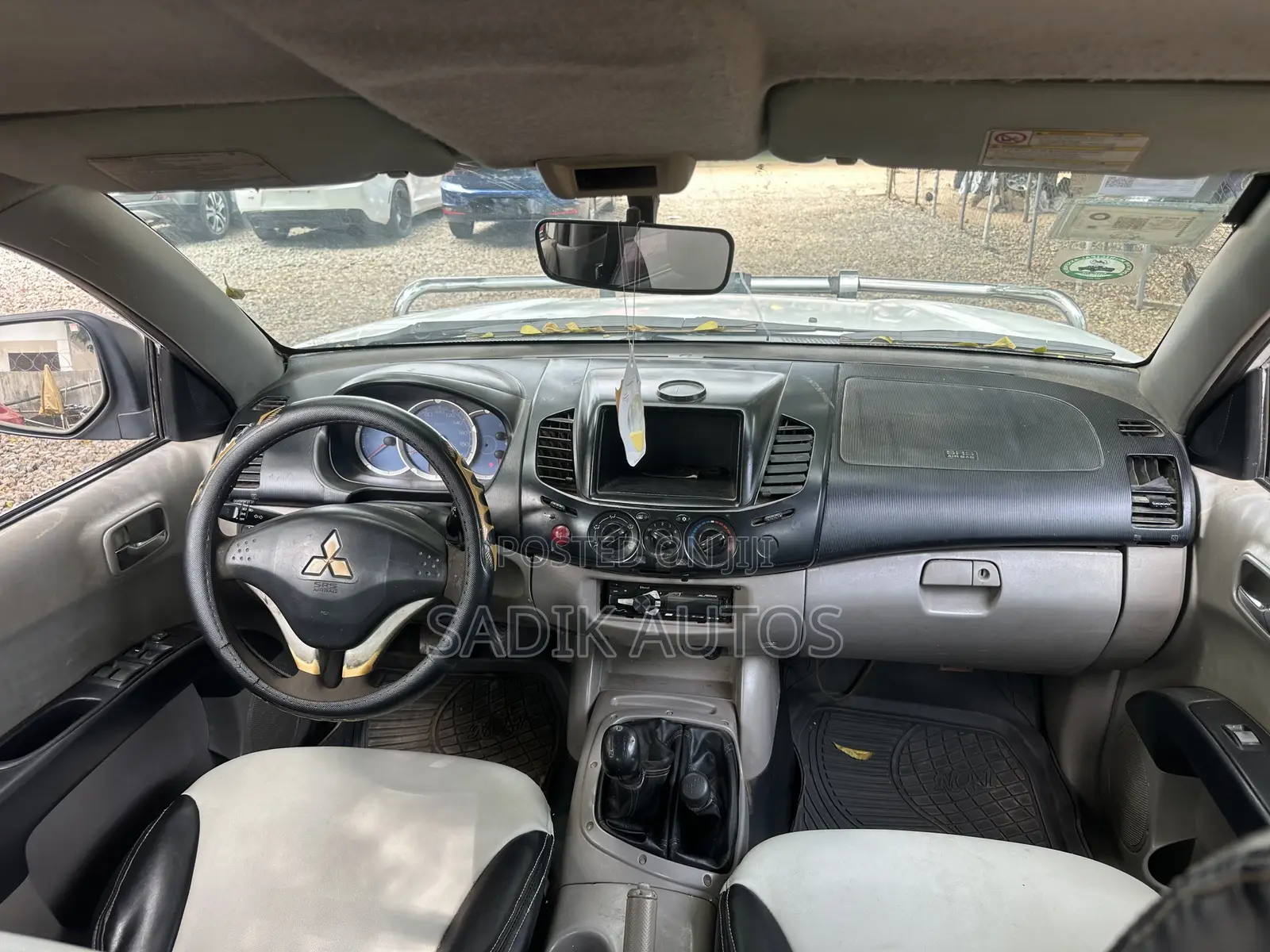 Mitsubishi L200 Double Cab 2.5 136hp 4WD 2009 White