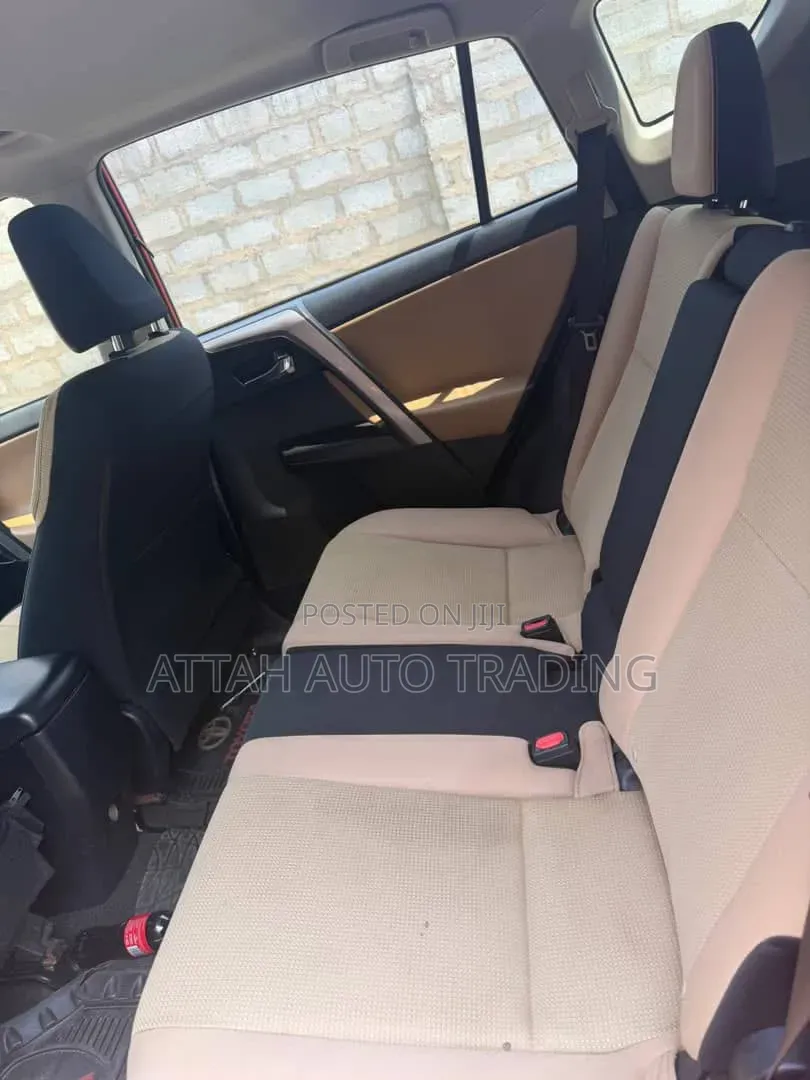 Toyota RAV4 2017 Red