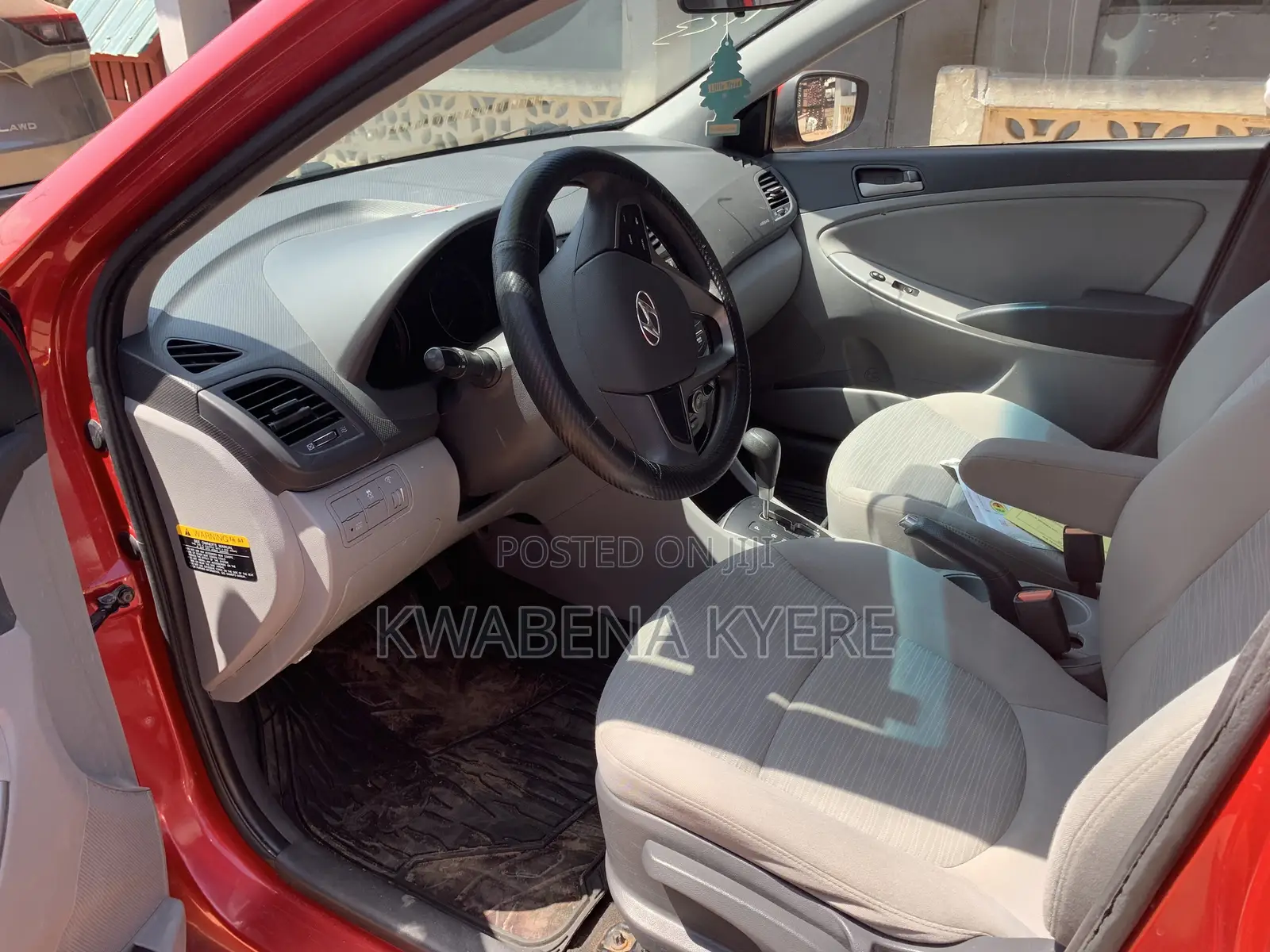 Hyundai Accent SE Hatchback 2016 Red