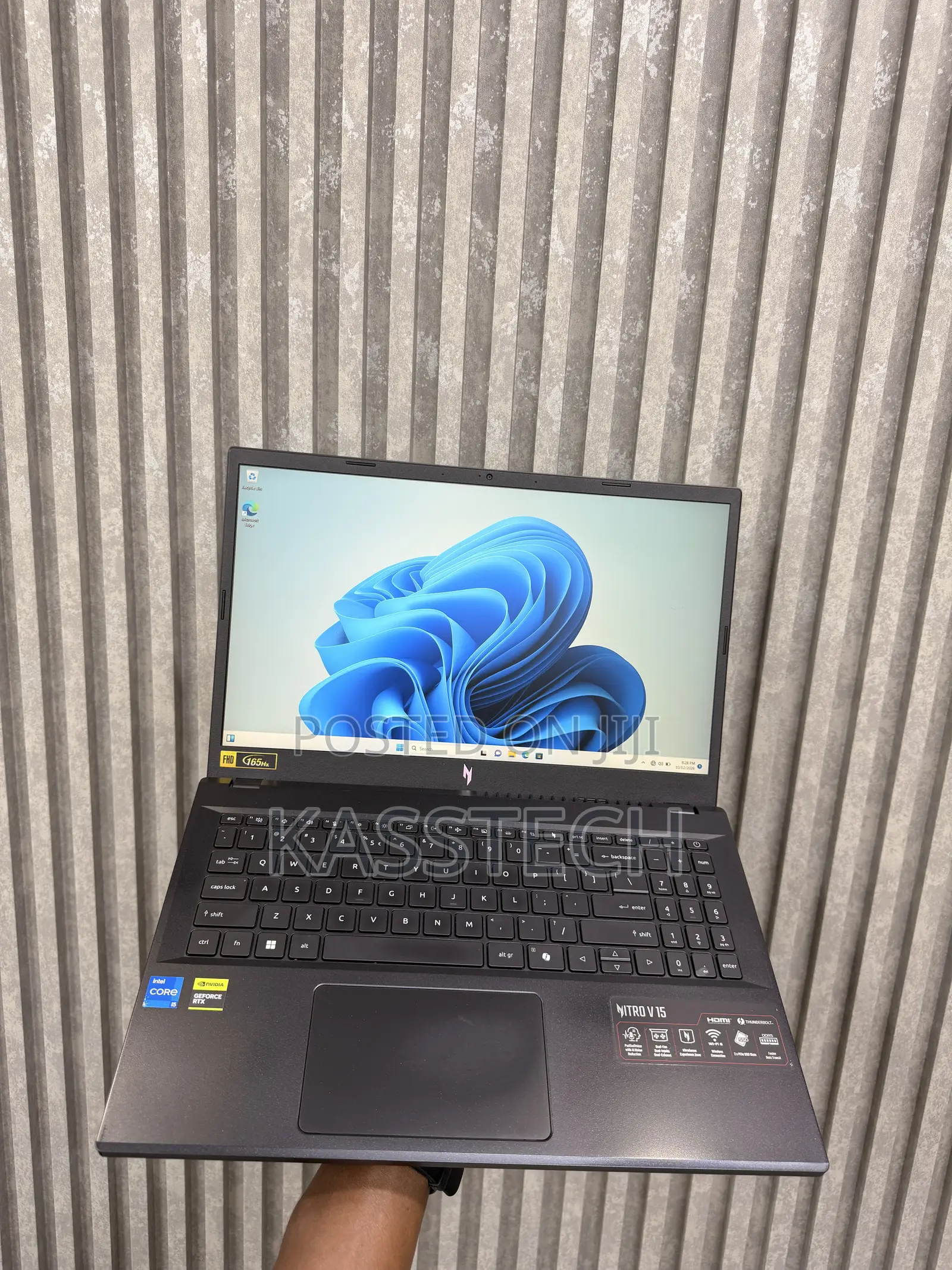 Laptop Acer Nitro V 15 16GB Intel Core i5 SSD 512GB