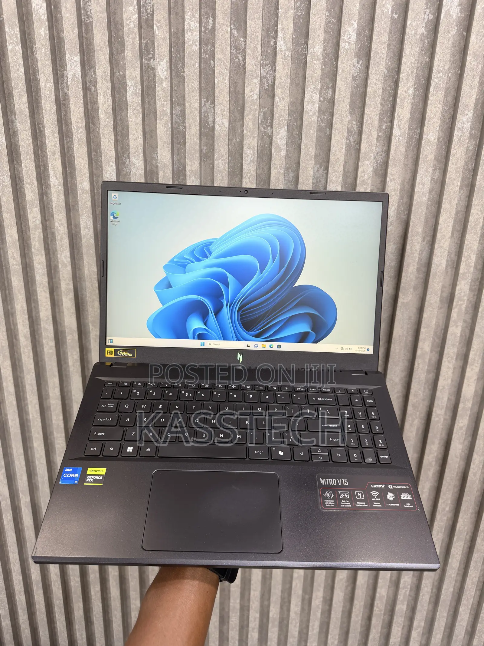 Laptop Acer Nitro V 15 16GB Intel Core i5 SSD 512GB