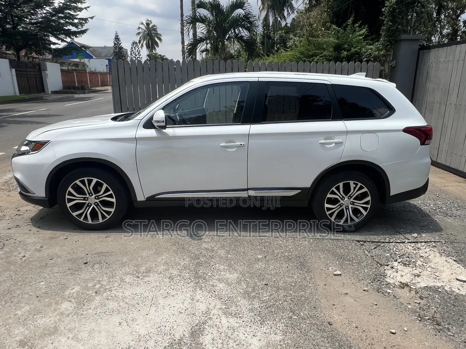 Mitsubishi Outlander SEL AWC 2017 White