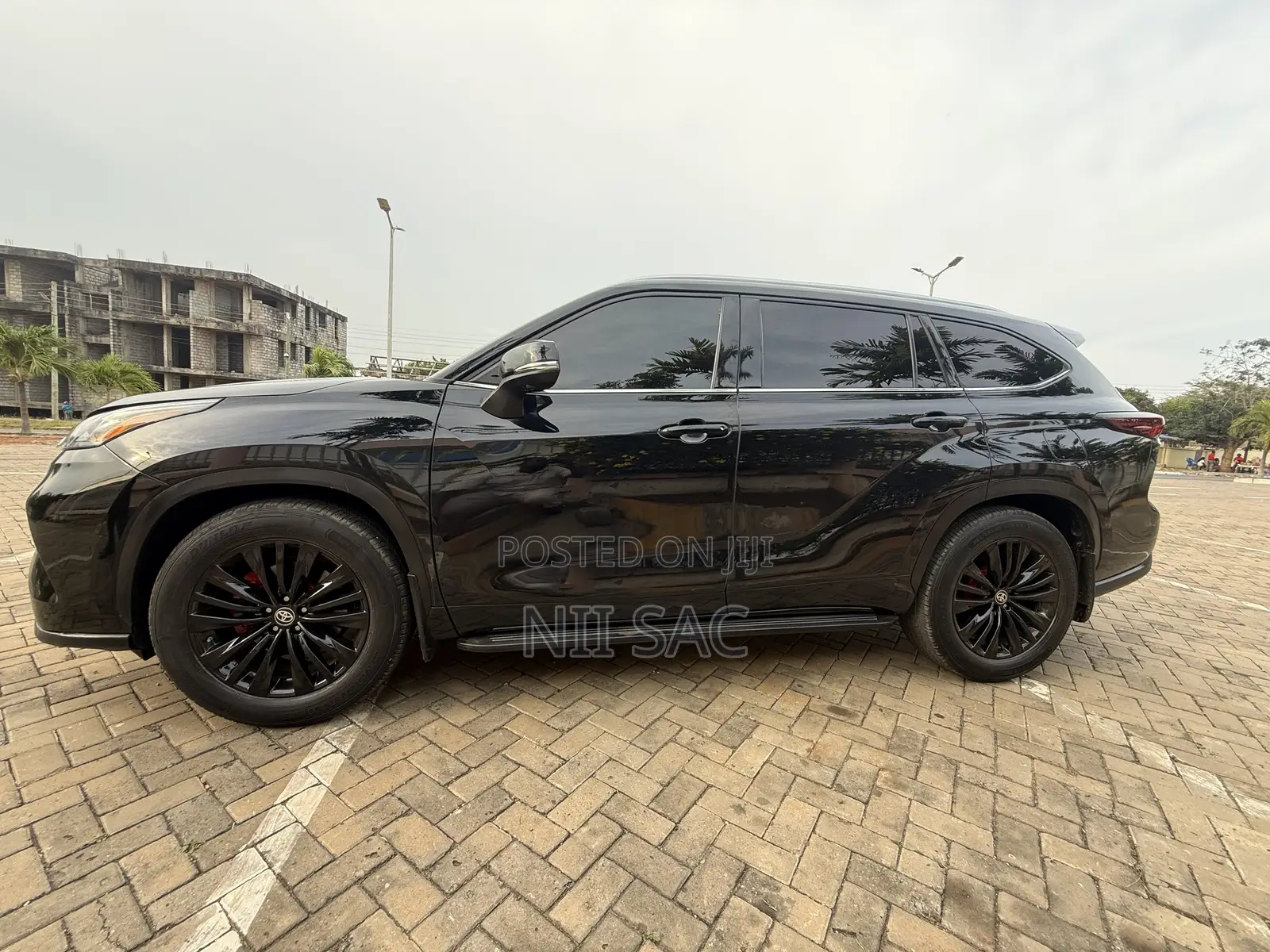 Toyota Highlander Platinum AWD 2024 Black