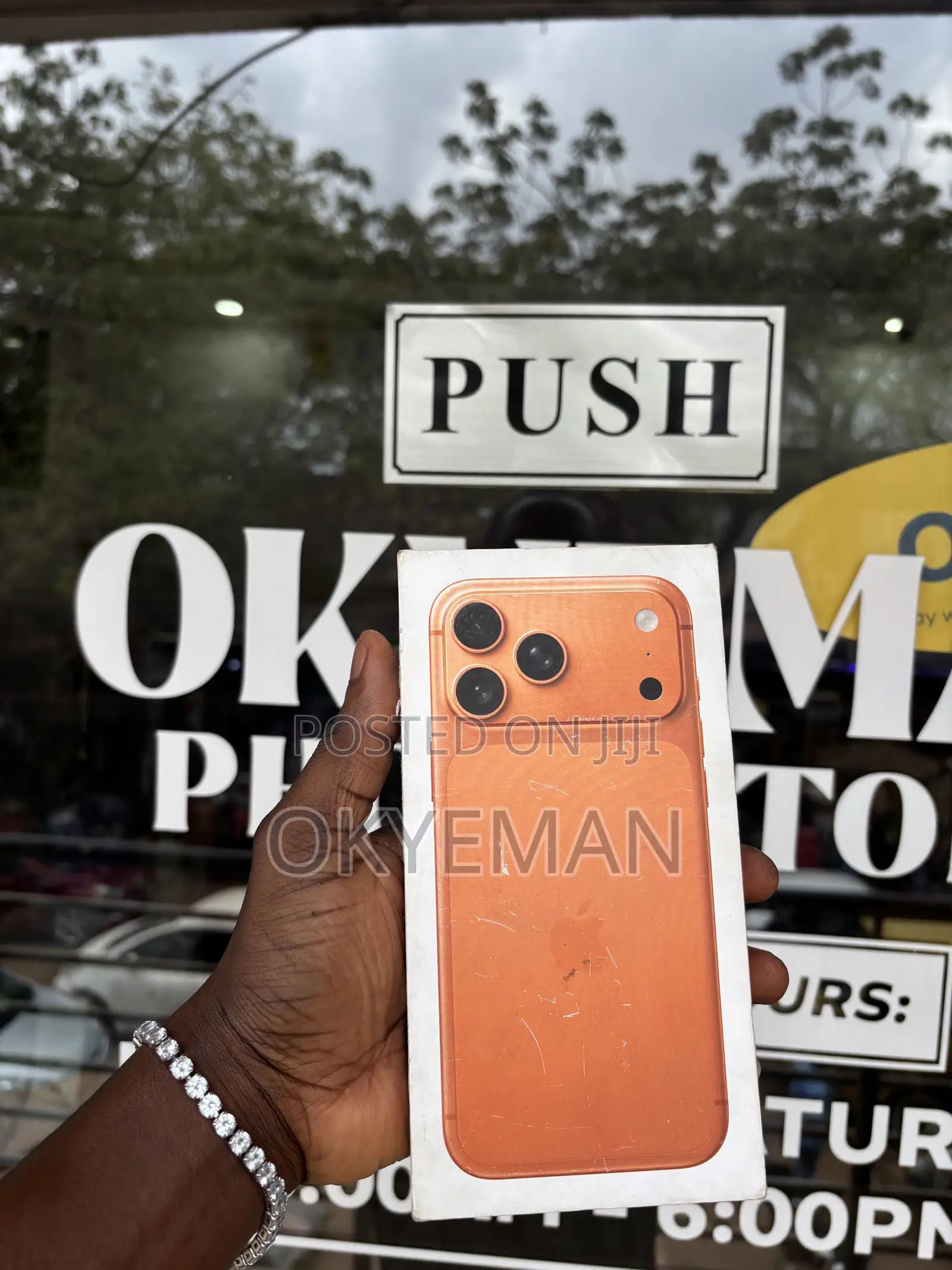 New Apple iPhone 17 Pro Max 256 GB Orange