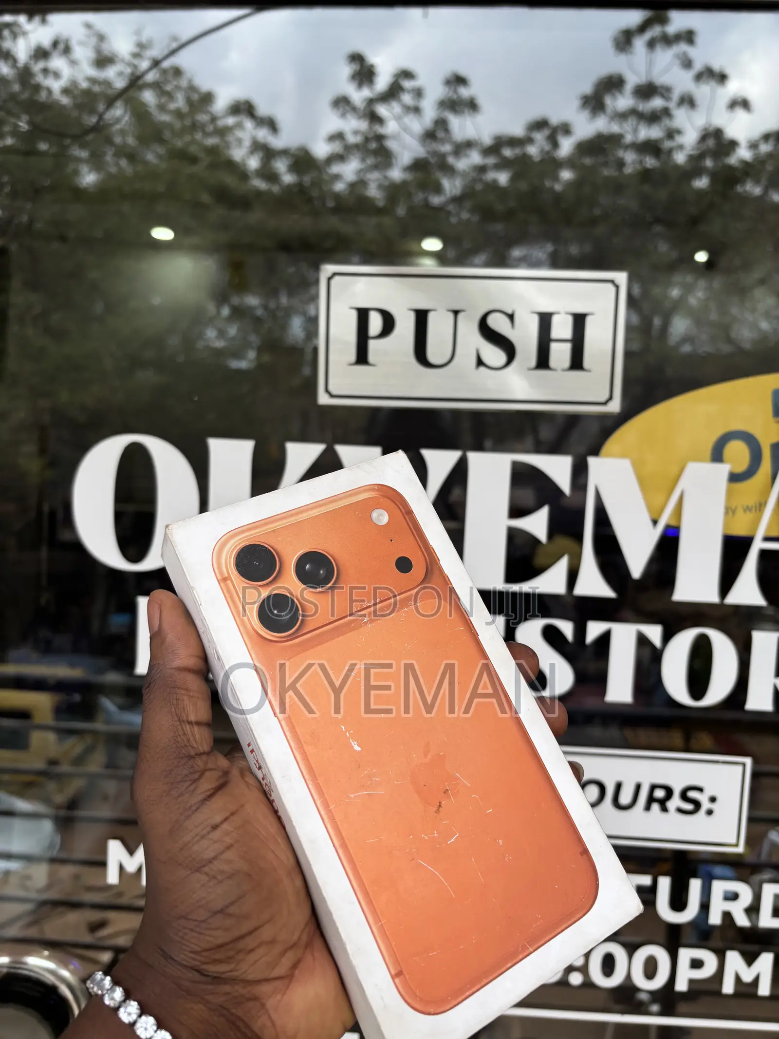 New Apple iPhone 17 Pro Max 256 GB Orange
