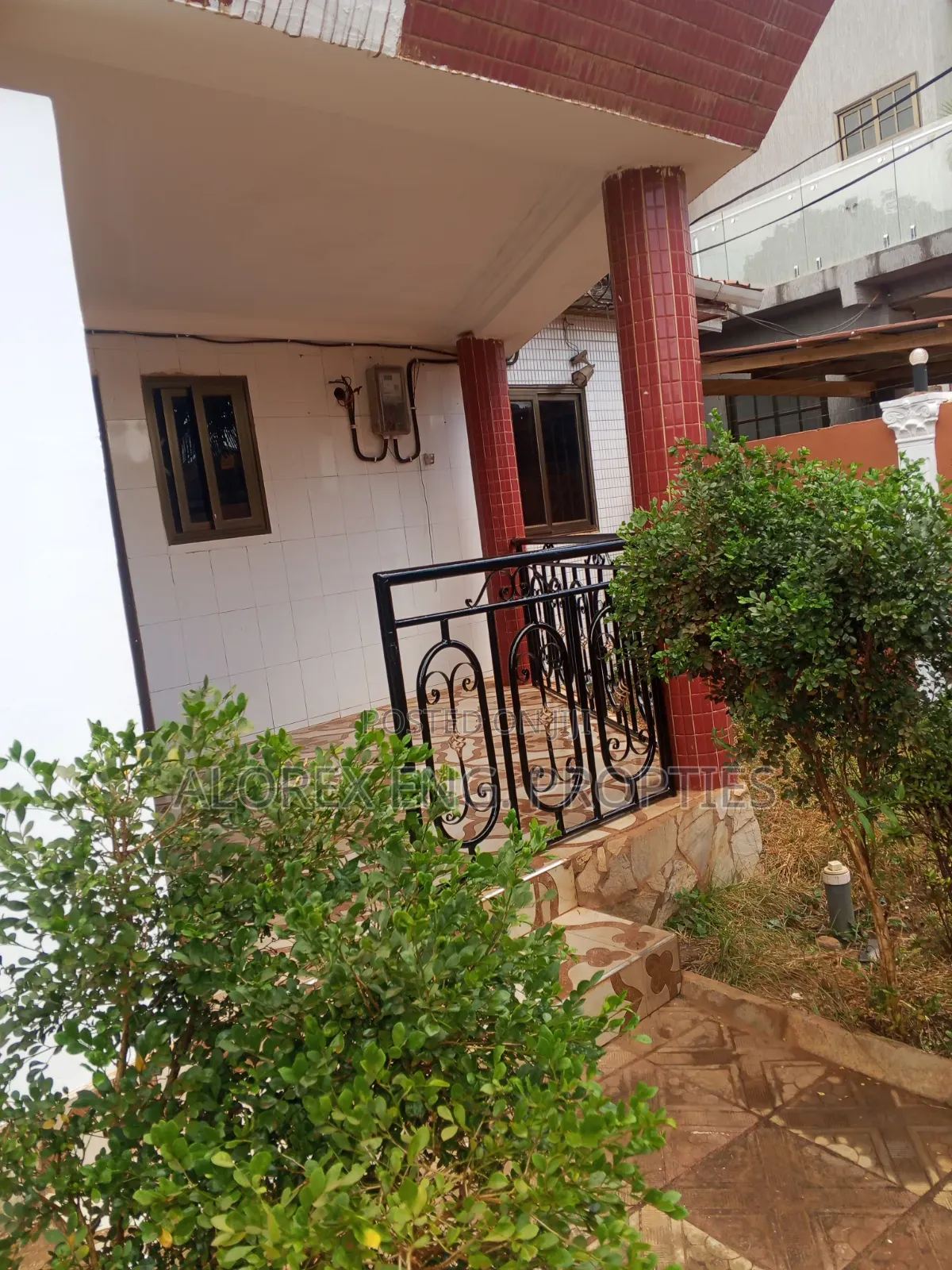 2bdrm Apartment in Adenta Amanfro, Frafraha for rent