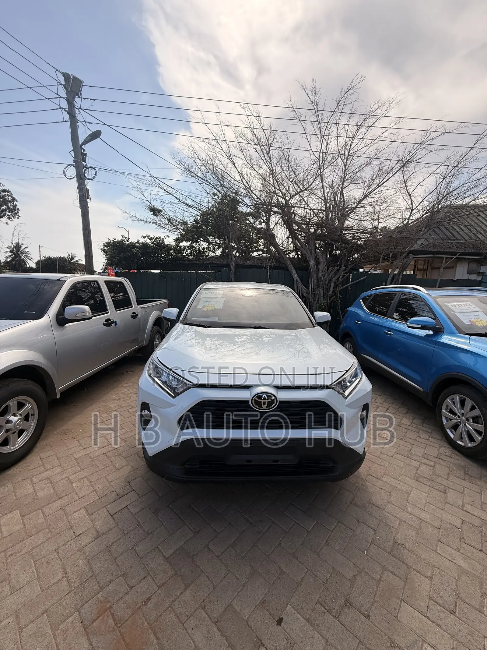 Toyota RAV4 Adventure AWD 2023 Off white