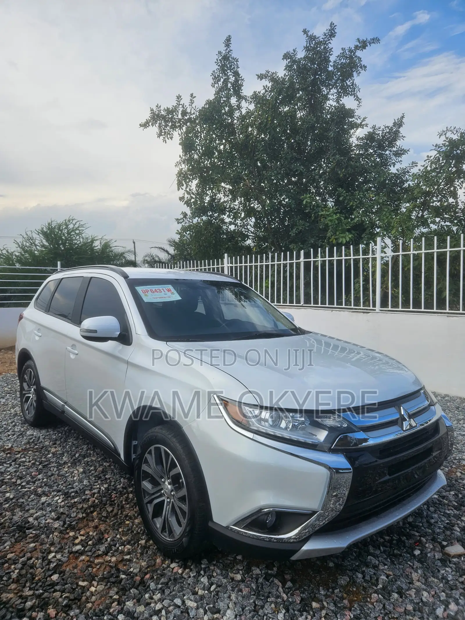 Mitsubishi Outlander SEL FWD 2016 White