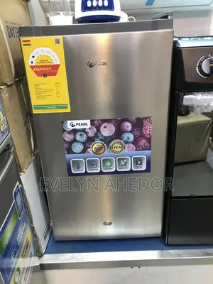 Pearl Single Door Table Top Fridge 91 Liters With Ice Maker