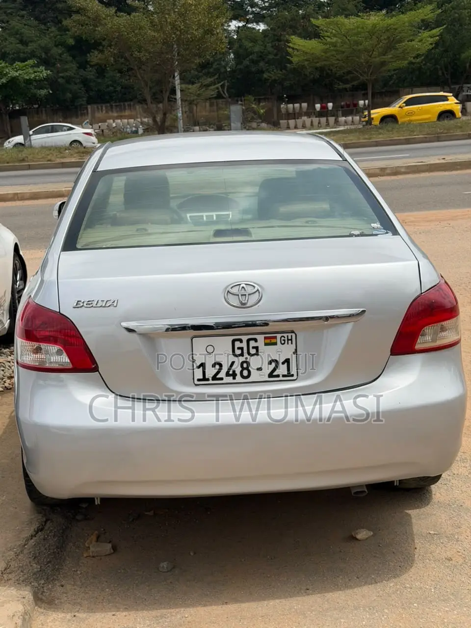 Toyota Belta 2010 Silver