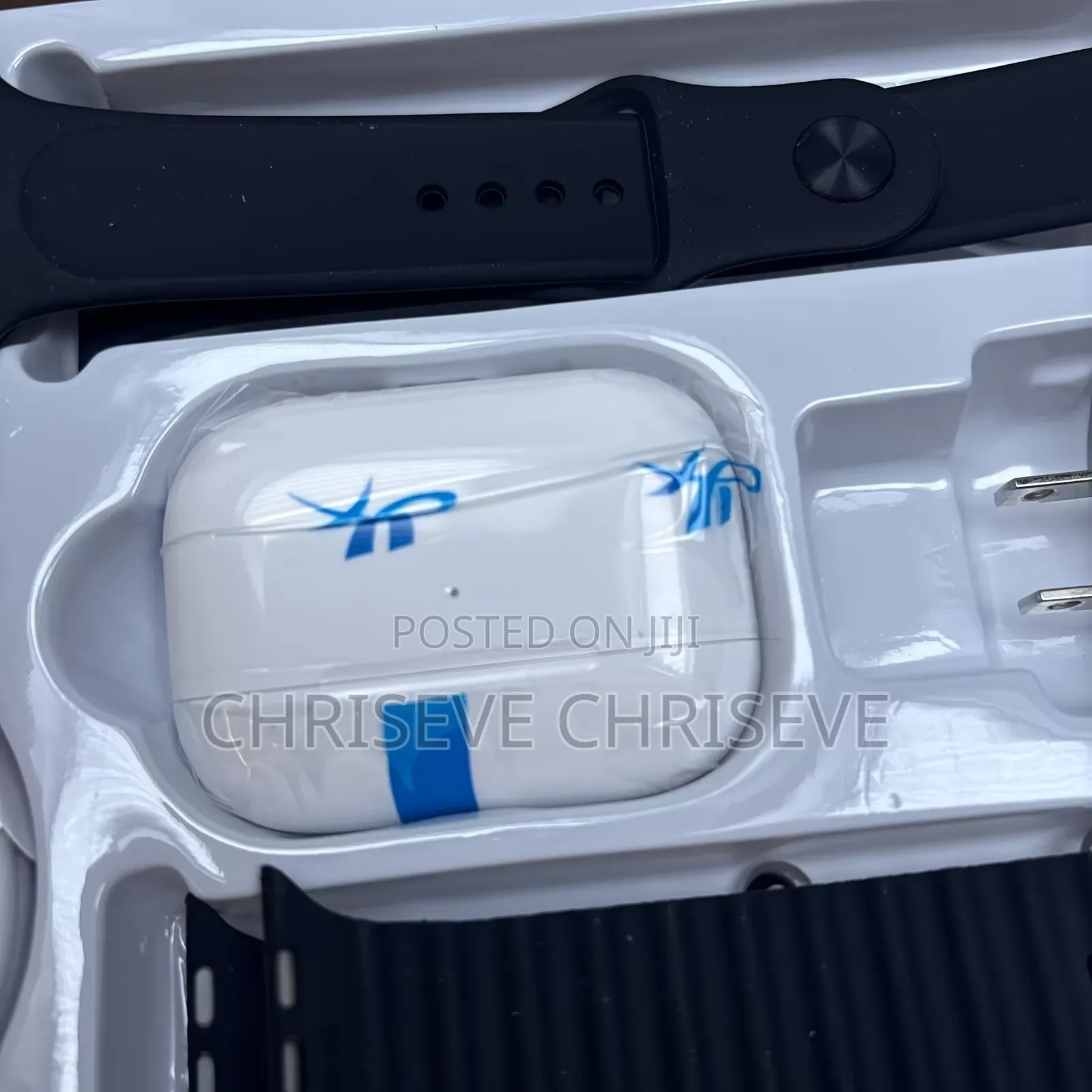 Smart Watch & Earbuds 2 in 1
