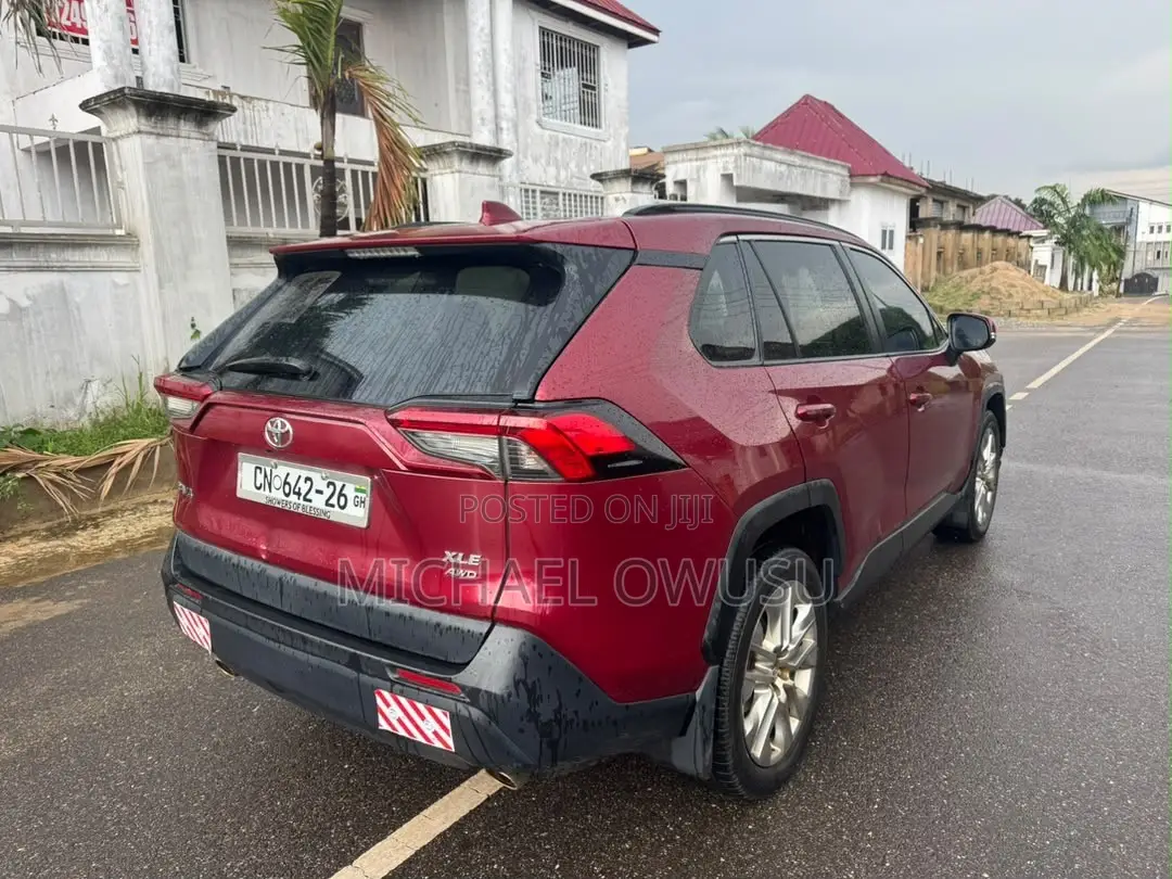 Toyota RAV4 2020 Red