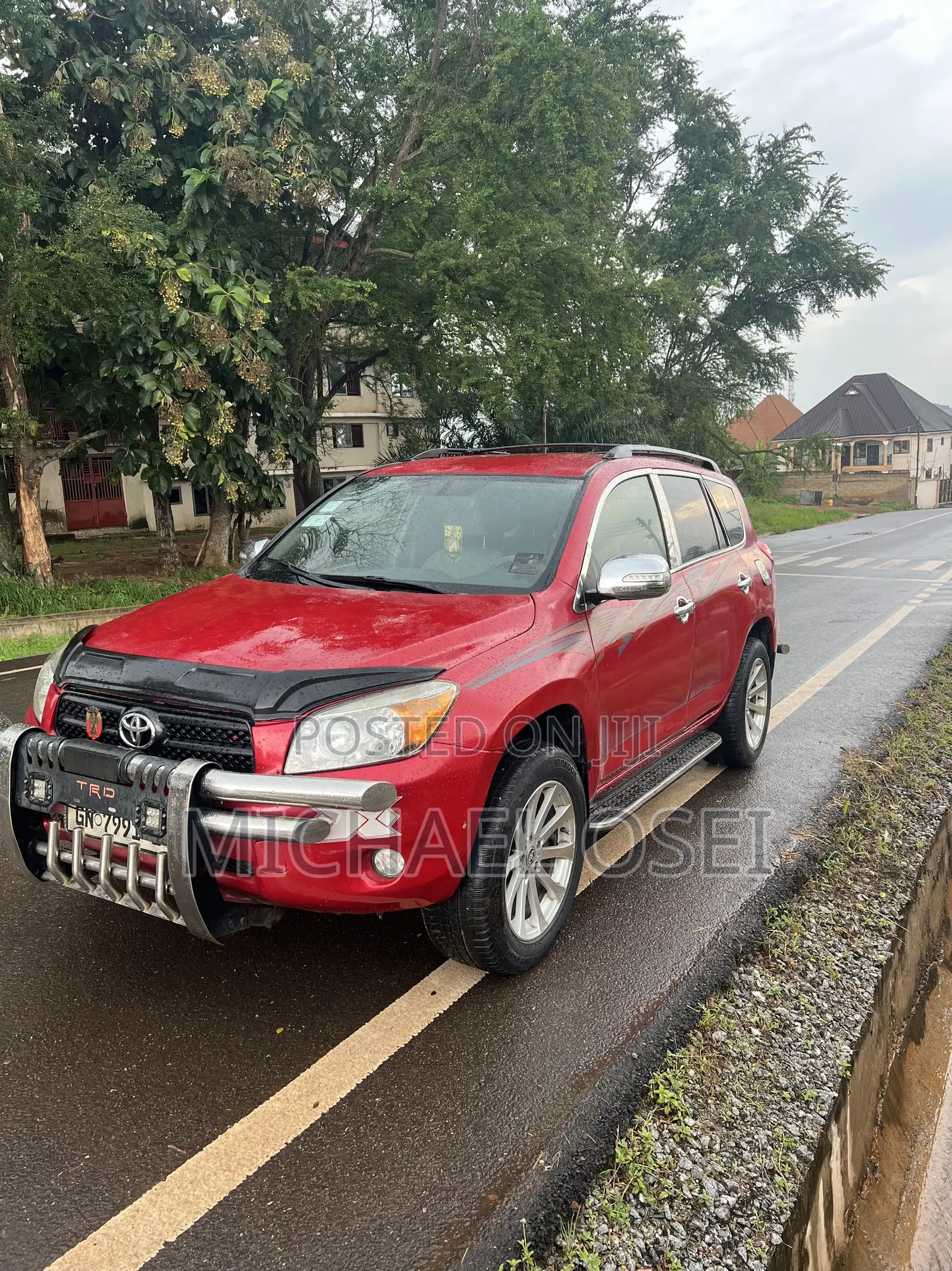 Toyota RAV4 2010 Red