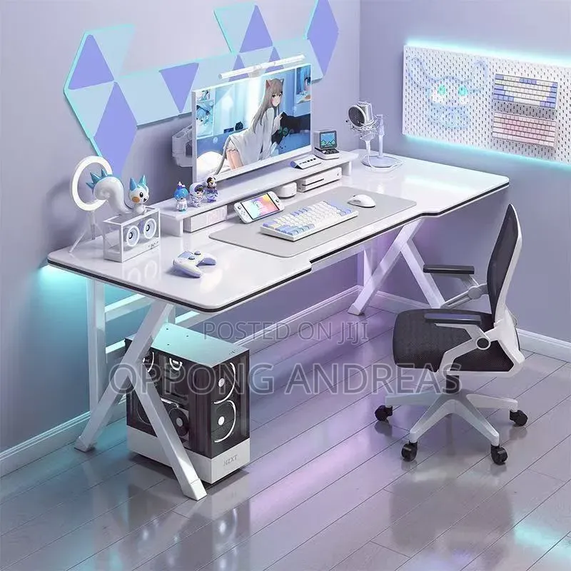 Gaming Desk – Ergonomic Gaming Desk With Carbon Fiber Finish