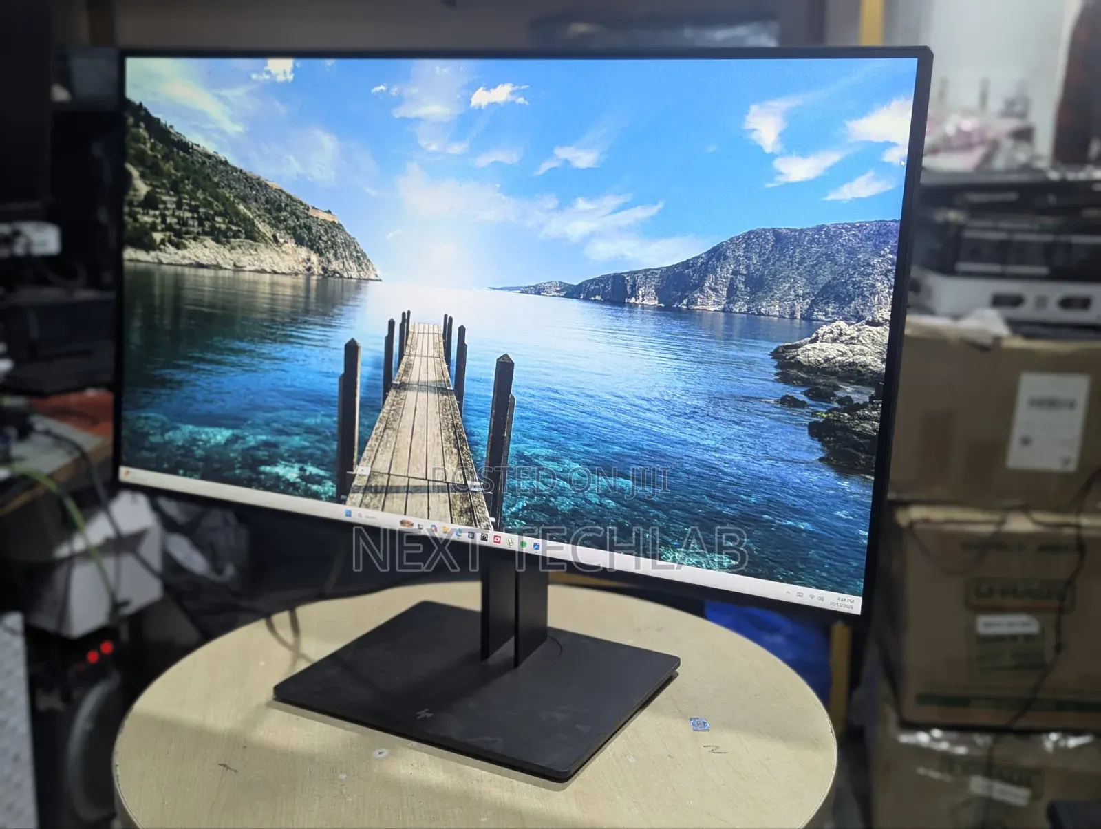HP Z32 Inch Monitor Edgeless
