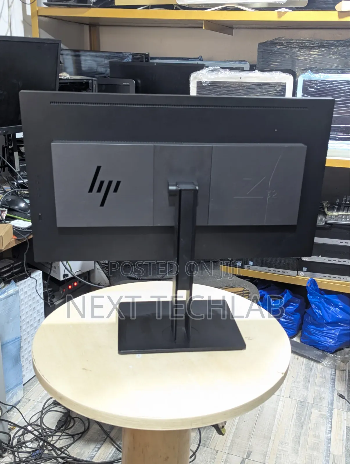 HP Z32 Inch Monitor Edgeless