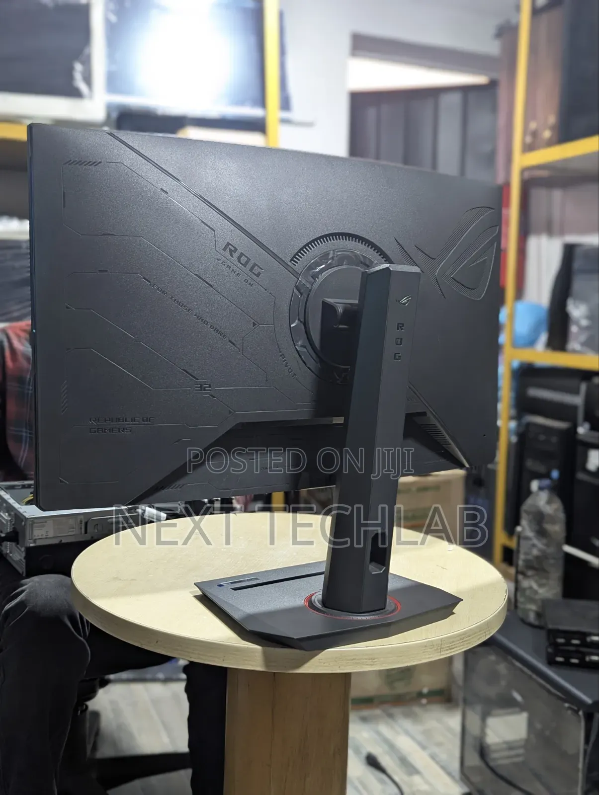 ASUS Curved 2k 32 Inch Monitor