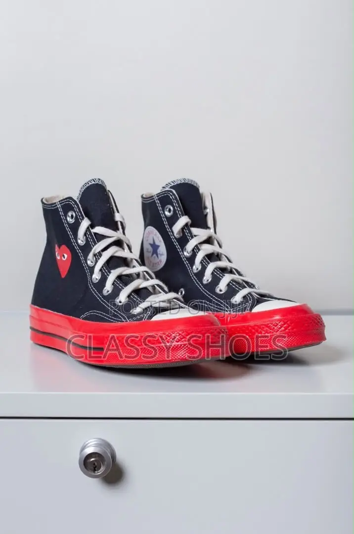 All Star Converse Black and Red