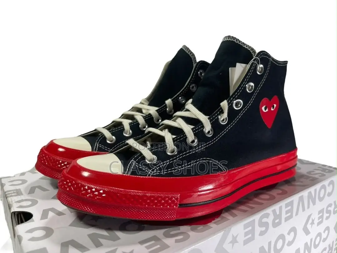 All Star Converse Black and Red