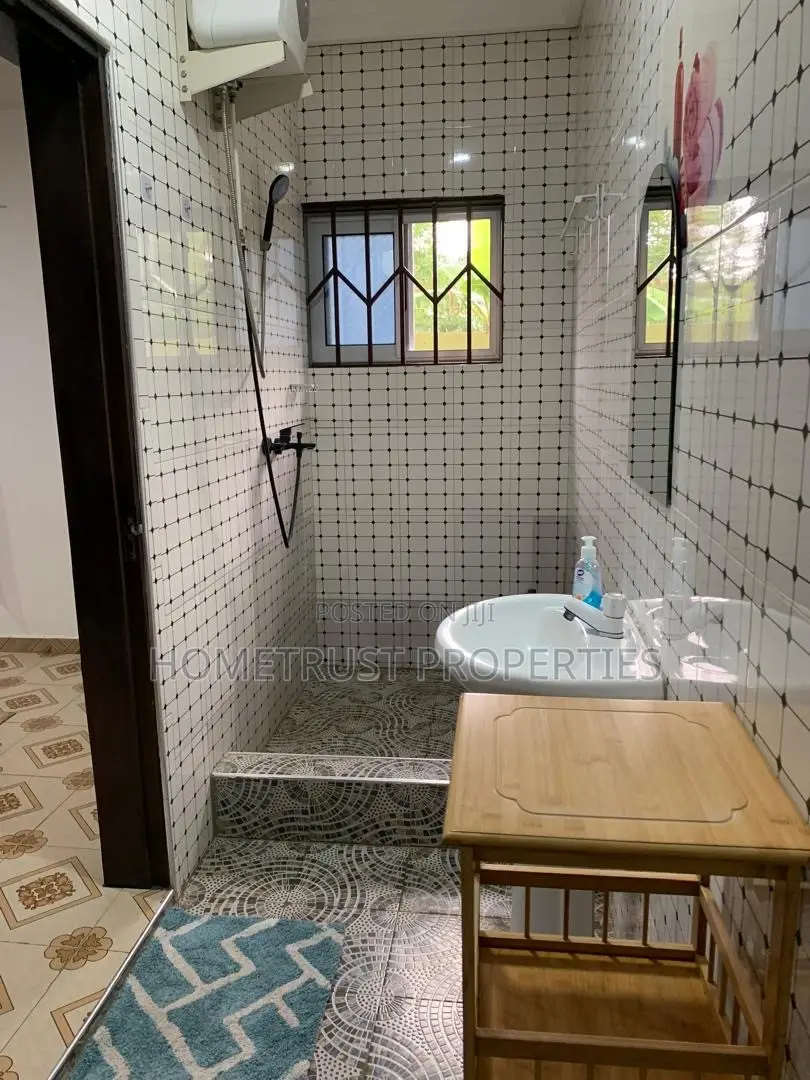 Furnished 3bdrm House in Pokuase Ayawoso for sale