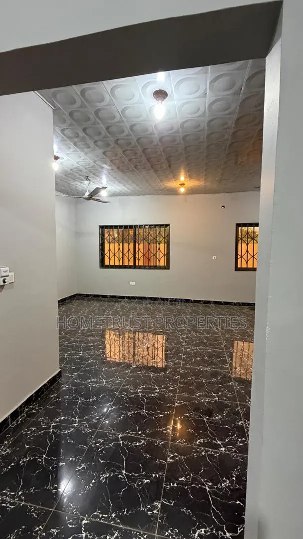 3bdrm House in Adjen Kotoku, Amasaman for sale