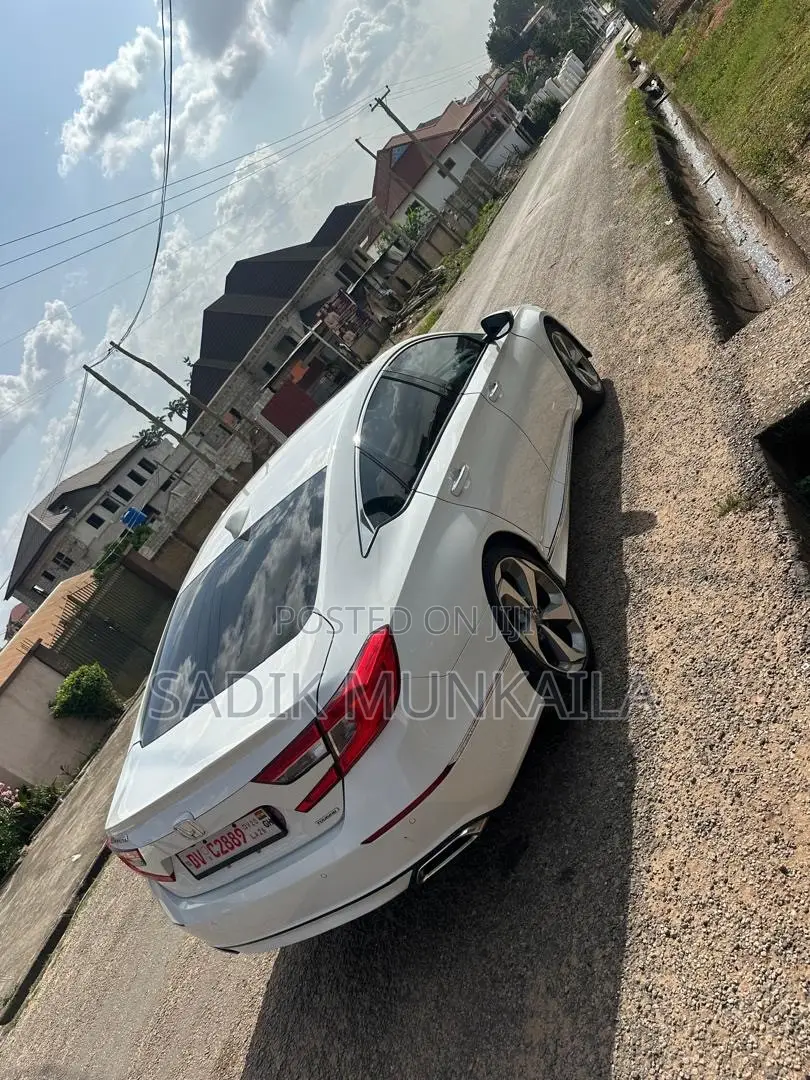 Honda Accord EX-L (1.5L 4cyl Turbo CVT) 2019 White