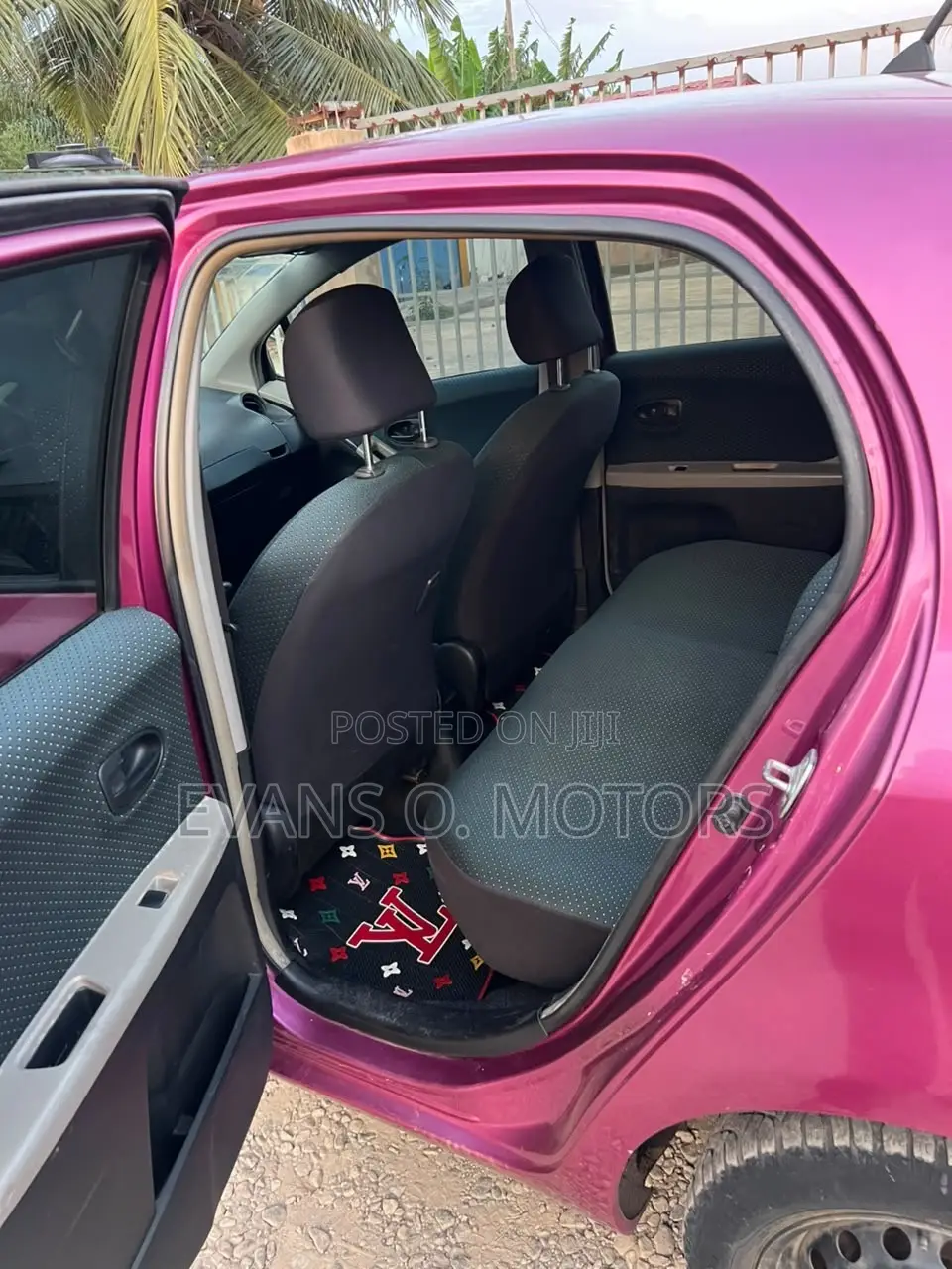 Toyota Vitz 1.0 FWD 3dr 2008 Pink
