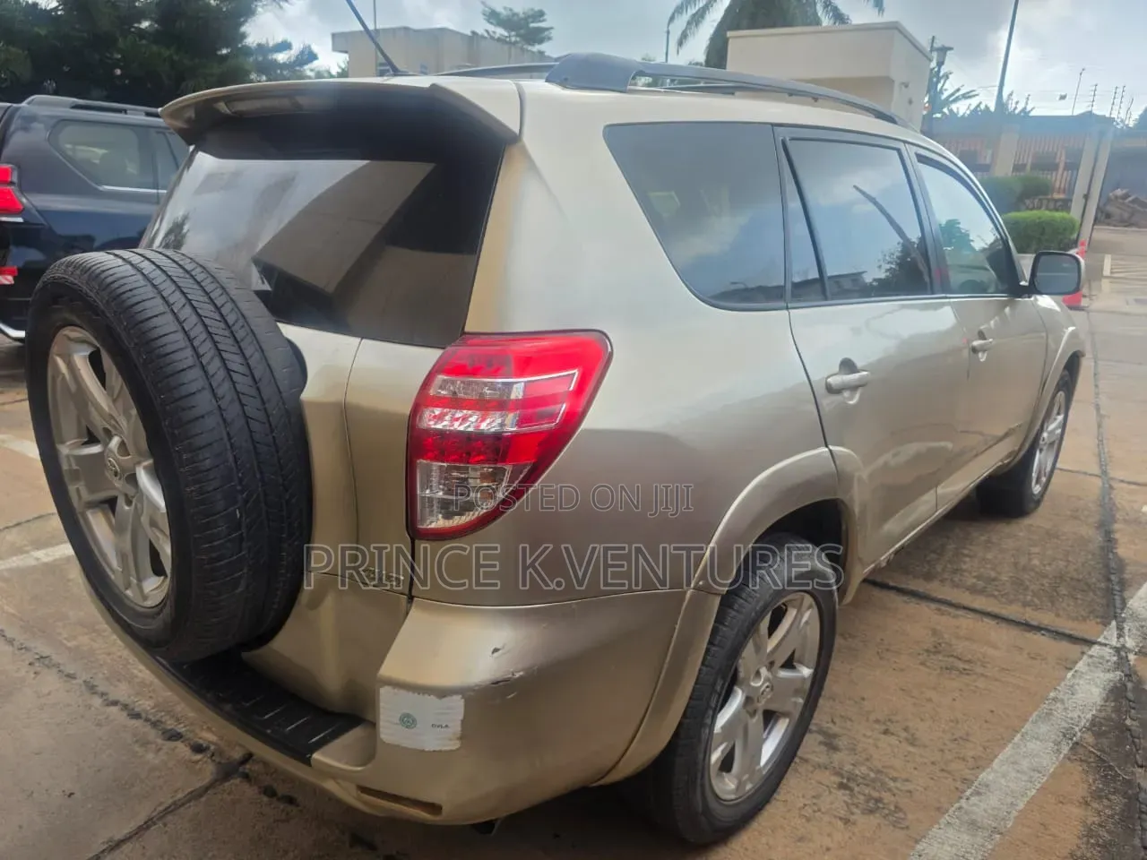 Toyota RAV4 2.5 2010 Beige