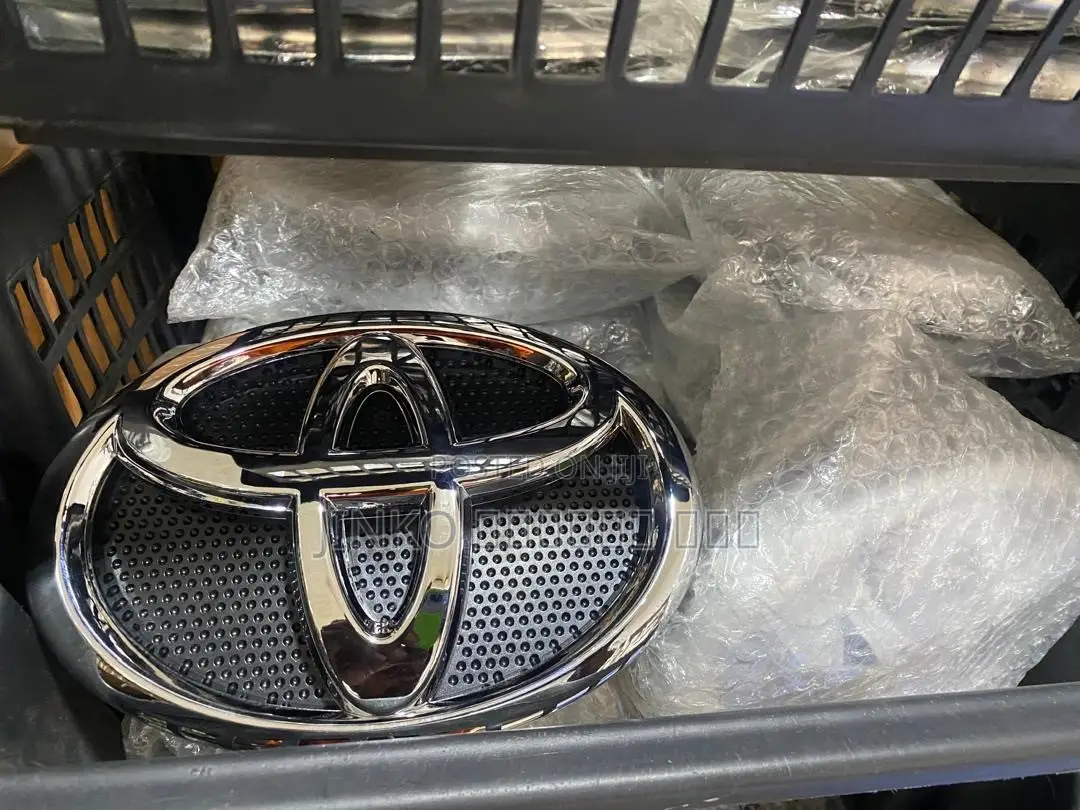 Toyota,Honda,Hyundai,ford Benz,Lexus,All Emblems/Crowns Available.