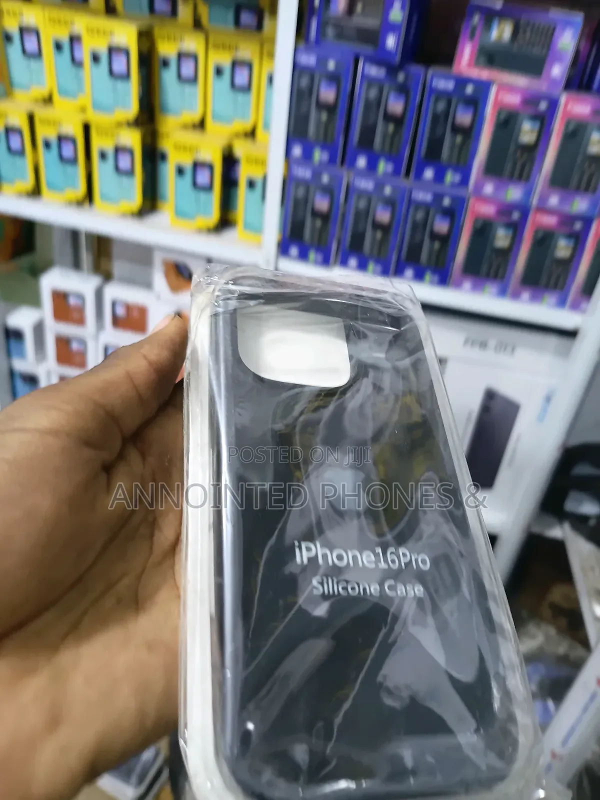 iPhone 16 Pro Pouch