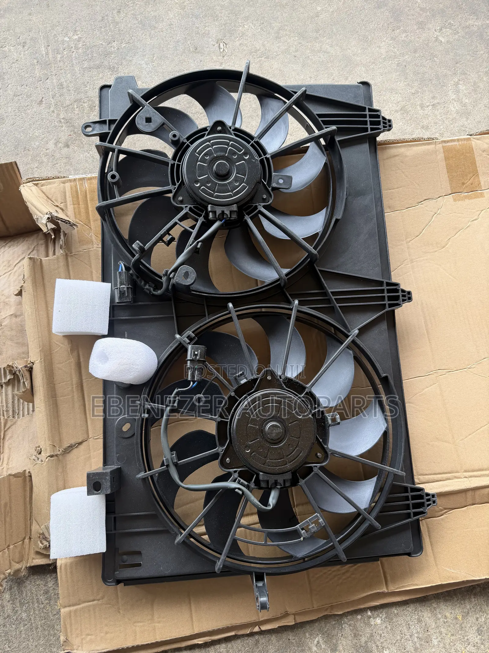 Mitsubishi Outlander Radiator Fan 2016 2017 2018 2019 2020