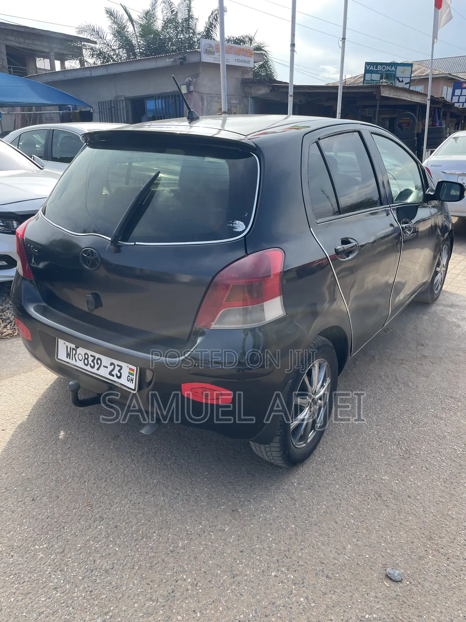 Toyota Vitz 2010 Black