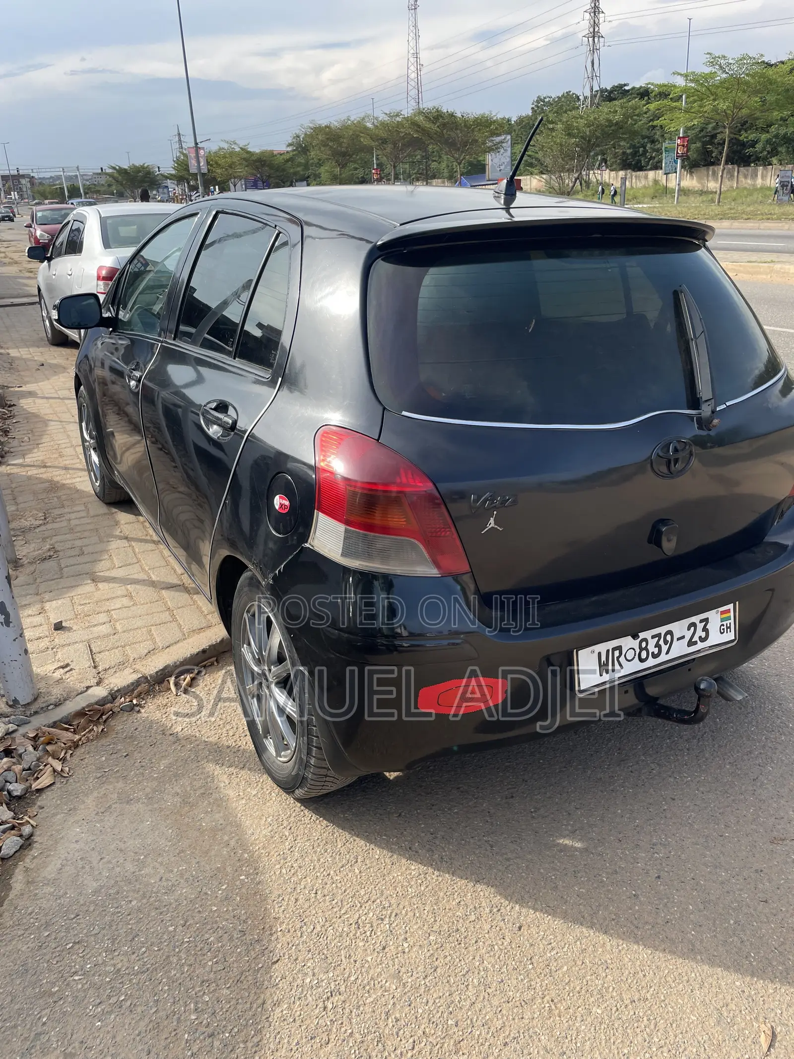 Toyota Vitz 2010 Black