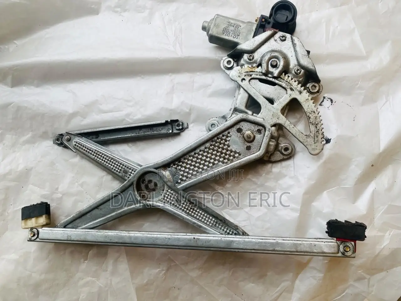 Toyota Hilux KUN15 2005-2015 Door Machine